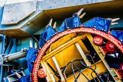 大型机械加工与焊接